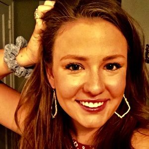 Meet your Posher, Jacquelyn